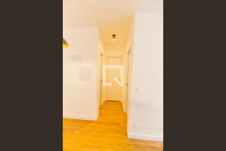 Corredor de apartamento para alugar com 2 quartos, 59m² em Vila Militar, Barueri