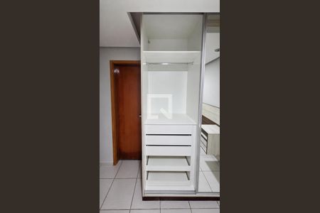 Quarto de apartamento para alugar com 2 quartos, 55m² em Vila Rosa, Goiânia
