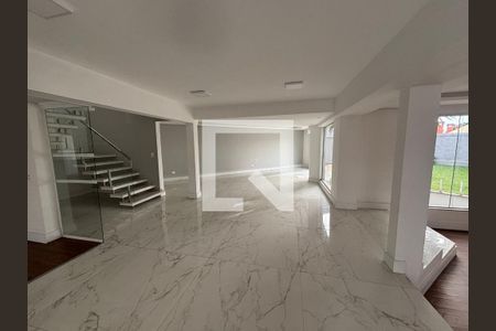 Sala de casa à venda com 3 quartos, 514m² em Hugo Lange, Curitiba
