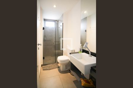 Banheiro de apartamento à venda com 1 quarto, 25m² em Indianópolis, São Paulo