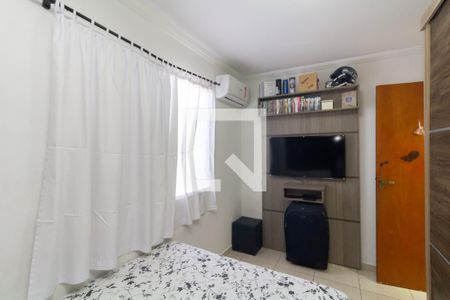 Quarto 2 de casa à venda com 2 quartos, 72m² em Parque Guarani, São Paulo