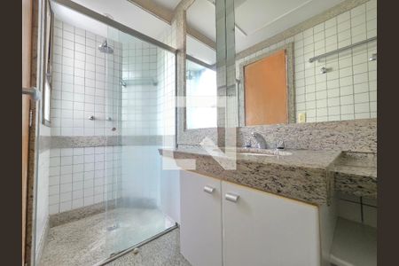 Banheiro da Suíte de apartamento à venda com 3 quartos, 90m² em Funcionários, Belo Horizonte