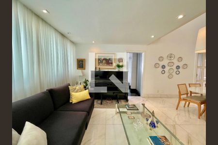 Apartamento à venda com 2 quartos, 170m² em Carmo, Belo Horizonte