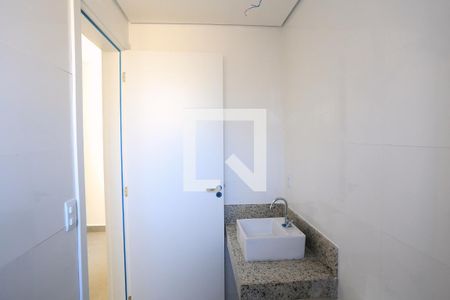 Banheiro da Suíte de apartamento à venda com 2 quartos, 93m² em Esplanada, Belo Horizonte