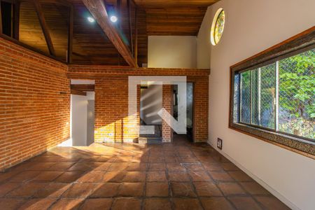 Sala de casa de condomínio para alugar com 4 quartos, 213m² em Jardim Colibri, Cotia