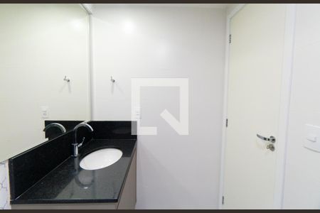 Banheiro da Suíte de apartamento para alugar com 2 quartos, 62m² em Vila Guarani, São Paulo