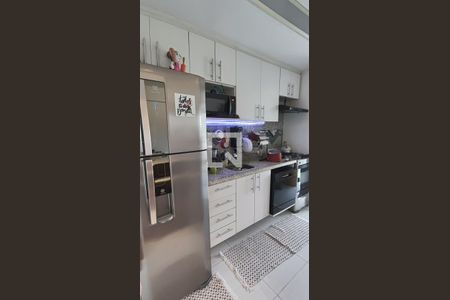 Cozinha de apartamento à venda com 3 quartos, 68m² em Vila Nivi, São Paulo