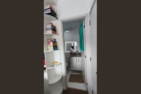 Suíte de apartamento à venda com 3 quartos, 68m² em Vila Nivi, São Paulo