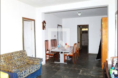 Casa à venda com 2 quartos, 450m² em Pousada Santo Antonio, Belo Horizonte