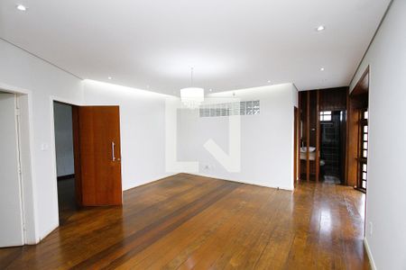 Sala 1 de casa à venda com 4 quartos, 350m² em Santa Lúcia, Belo Horizonte
