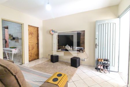 Sala de casa de condomínio à venda com 2 quartos, 80m² em Vila Princesa Isabel, São Paulo