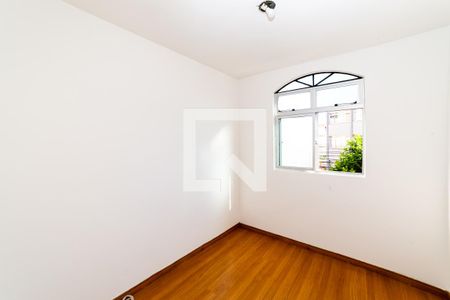Quarto 2 de apartamento para alugar com 3 quartos, 65m² em Floresta, Belo Horizonte