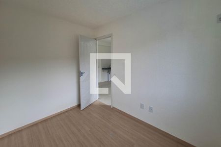 Quarto 1 de apartamento para alugar com 2 quartos, 48m² em Rio do Ouro, São Gonçalo