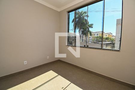 Apartamento à venda com 2 quartos, 67m² em Parque Maracana, Contagem