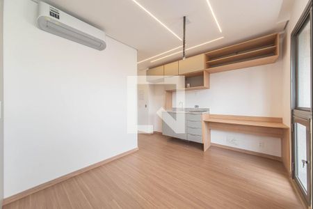 Quarto de kitnet/studio para alugar com 1 quarto, 20m² em Santo Amaro, São Paulo