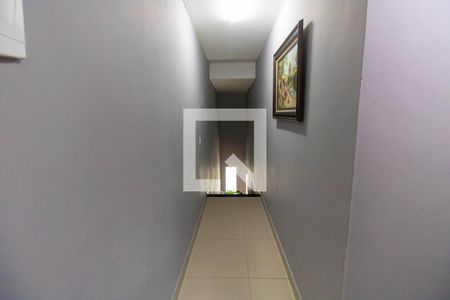 Corredor  de casa à venda com 3 quartos, 125m² em Itaipu, Niterói