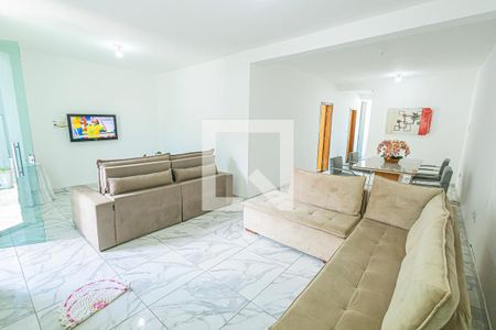 Casa à venda com 4 quartos, 220m² em Santa Monica, Belo Horizonte