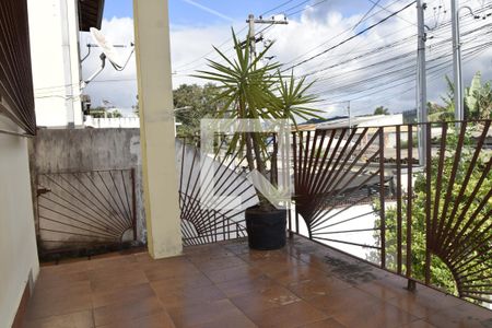 Varanda de casa para alugar com 2 quartos, 250m² em Jardim Pinheirinho, Embu das Artes