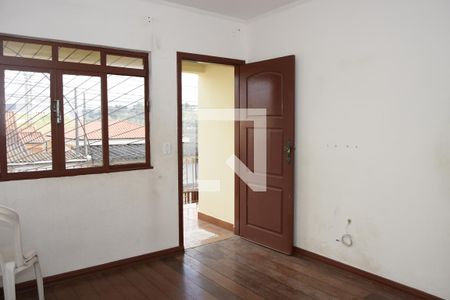 Sala de casa para alugar com 2 quartos, 250m² em Jardim Pinheirinho, Embu das Artes