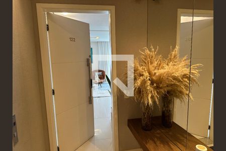 Entrada de apartamento à venda com 3 quartos, 202m² em Alphaville Empresarial, Santana de Parnaíba