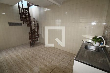 Sala / Cozinha de casa para alugar com 2 quartos, 60m² em Monte Castelo, São José dos Campos