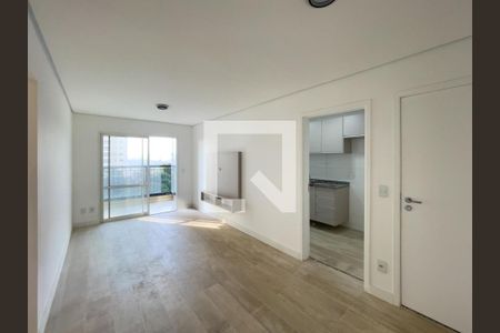 Foto 02 de apartamento à venda com 2 quartos, 68m² em Jardim Tupanci, Barueri