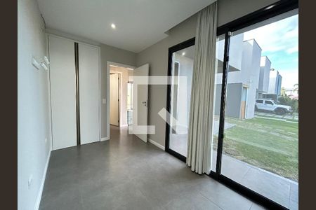 Quarto 1 de casa de condomínio para alugar com 3 quartos, 190m² em Campeche, Florianópolis
