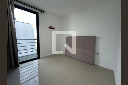 Quarto 2 de casa de condomínio para alugar com 3 quartos, 190m² em Campeche, Florianópolis