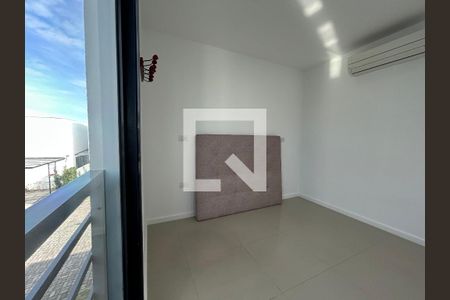 Quarto 2 de casa de condomínio para alugar com 3 quartos, 190m² em Campeche, Florianópolis