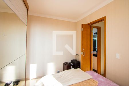 Quarto 1 de apartamento à venda com 2 quartos, 55m² em Jardim do Estádio, Santo André