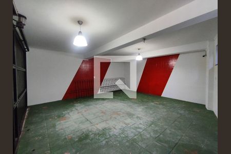 Casa à venda com 5 quartos, 210m² em Jardim Peri Peri, São Paulo