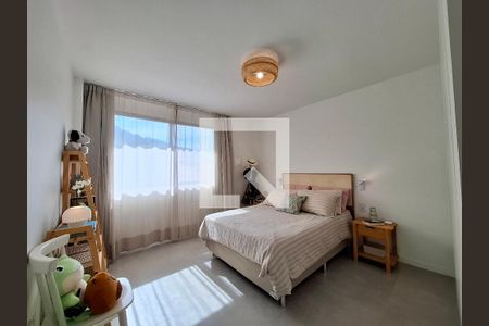 Suíte  de apartamento à venda com 2 quartos, 67m² em Cosme Velho, Rio de Janeiro
