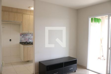 Sala de apartamento para alugar com 2 quartos, 59m² em Vila Anastácio, São Paulo
