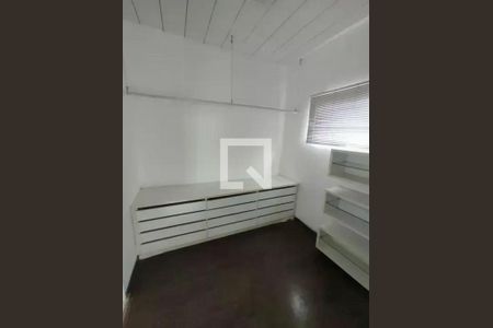 Casa à venda com 3 quartos, 235m² em Swiss Park, Campinas