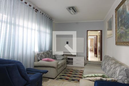 Sala de estar de casa para alugar com 5 quartos, 180m² em Vila Ré, São Paulo