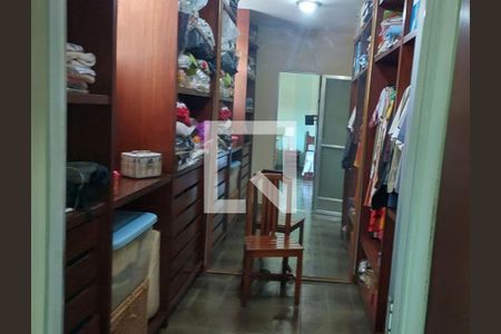 Casa à venda com 3 quartos, 300m² em Brás de Pina, Rio de Janeiro
