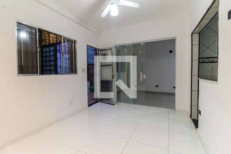 Sala de casa para alugar com 1 quarto, 100m² em Vila Nova Curuca, São Paulo