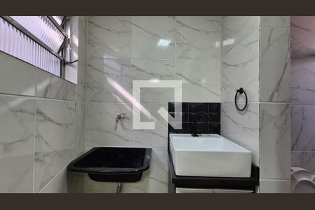 Banheiro  de apartamento para alugar com 1 quarto, 35m² em Bangú, Santo André