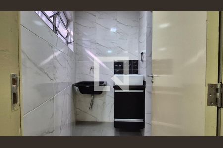 Banheiro  de apartamento para alugar com 1 quarto, 35m² em Bangú, Santo André