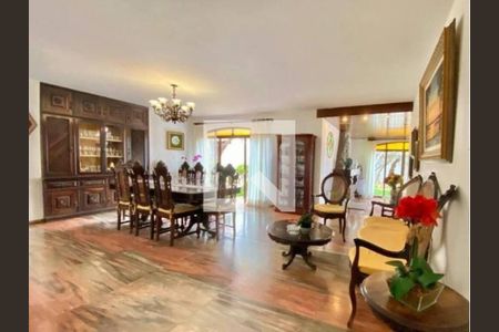 Casa à venda com 5 quartos, 520m² em Mangabeiras, Belo Horizonte