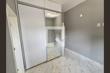 Casa à venda com 3 quartos, 170m² em Vila Capuava, Valinhos