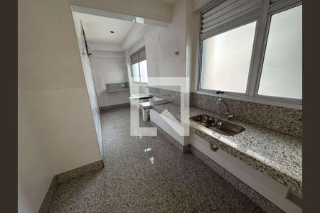 Apartamento à venda com 3 quartos, 83m² em Lourdes, Belo Horizonte