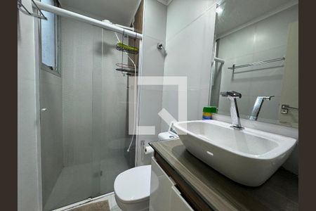 Banheiro de apartamento para alugar com 2 quartos, 70m² em Continental, Osasco