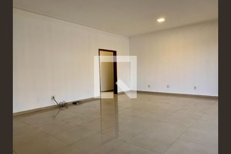 Casa para alugar com 4 quartos, 450m² em Alto da Lapa, São Paulo