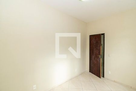 Quarto 1 de casa para alugar com 2 quartos, 70m² em Irajá, Rio de Janeiro