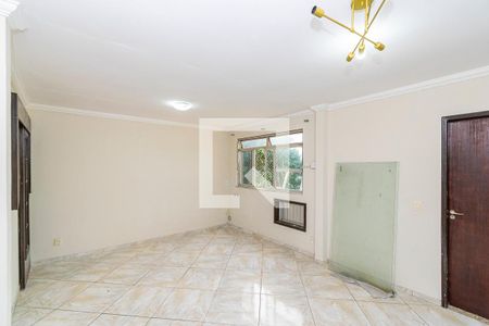 Sala de casa para alugar com 2 quartos, 70m² em Irajá, Rio de Janeiro