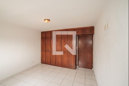 Quarto 1 de casa para alugar com 2 quartos, 97m² em Parque Imperial, São Paulo