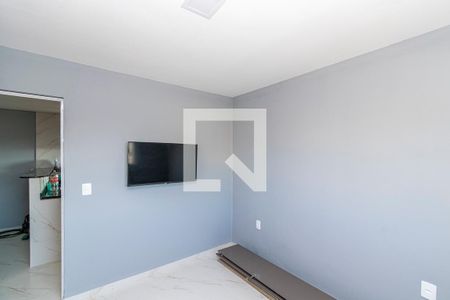 Quarto 2 de apartamento para alugar com 2 quartos, 55m² em Olaria, Rio de Janeiro