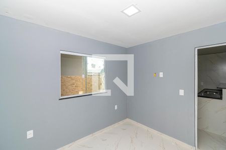 Quarto 2 de apartamento para alugar com 2 quartos, 55m² em Olaria, Rio de Janeiro