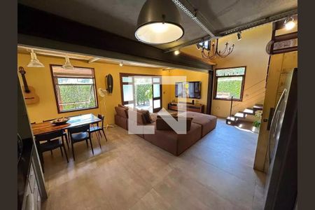 Casa à venda com 4 quartos, 200m² em Vargem Grande, Rio de Janeiro